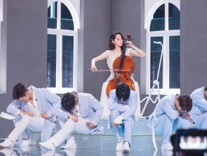 台当局威胁欧阳娜娜等20多名艺人，背后真相令人震惊！