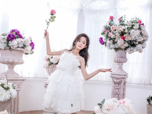 黄杨钿甜接受采访谈梦想的照片