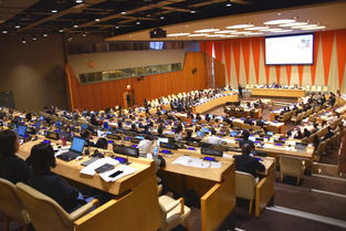 联合国会议厅内各国代表发言场景