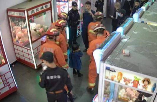 茶馆内诈骗现场模拟图