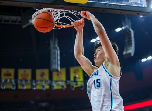 杨瀚森对抗赛第二日燃爆全场！这些精彩瞬间你错过了吗？