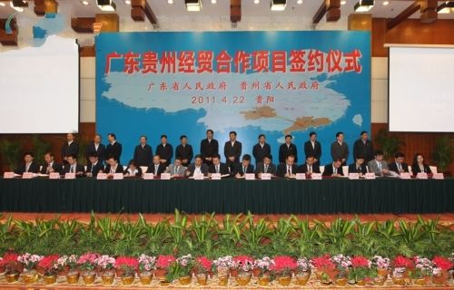 中美关税谈判达成共识，美国客户催单热物流疯狂赶工！