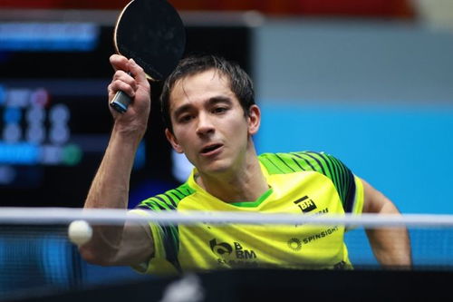 日本乒乓球运动员篠塚大登击球瞬间