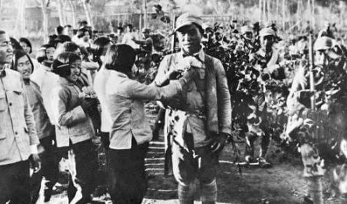 101岁陕西省军区原司令员冀廷璧逝世，百团大战老英雄永垂不朽