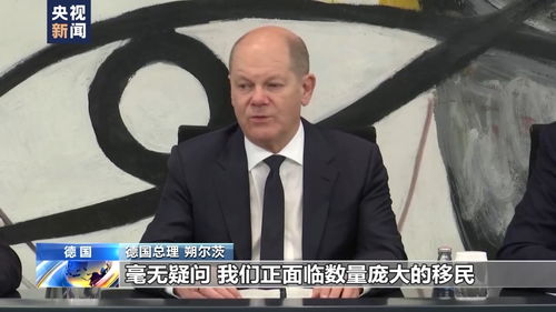 阿尔巴尼亚总理与意大利总理握手合影