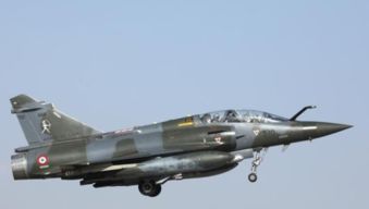 印尼空军基地上的新型战机排列