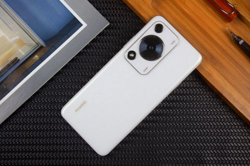 余承东透露华为 Pura 80 系列手机下个月发布，鸿蒙5+影像升级引期待