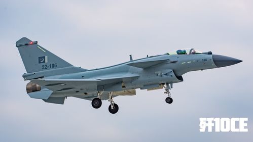 巴基斯坦空军歼-10CE编队飞行
