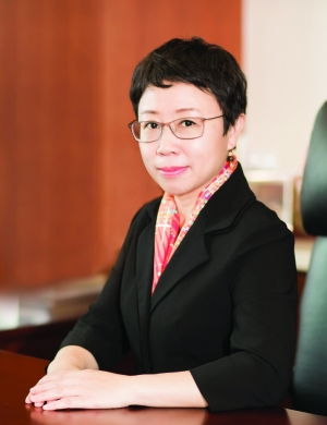 周思成“打假”刘晓艳，清华女神光环崩塌？真相背后令人唏嘘