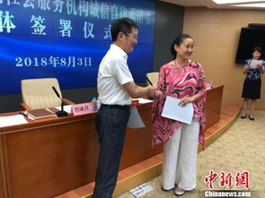 河南一县政府党组成员签订承诺书，抵制违规吃喝成风向标？