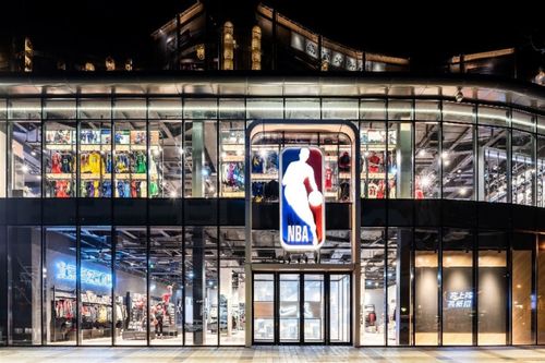 滔搏自救，管不了阿迪耐克？运动零售巨头的困局与突围