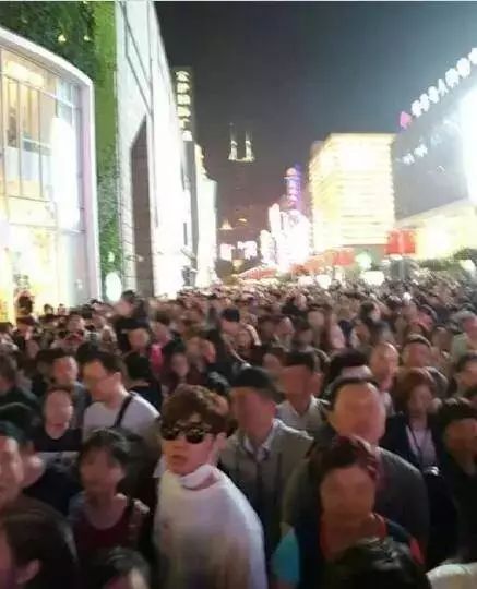 南京摄影师与好友合影照片