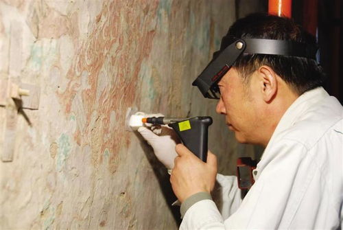 敦煌研究院研究员讲解壁画修复过程