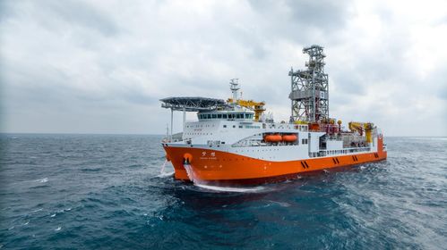 一万公尺下的海洋：梦想号与我眼中的深蓝世界