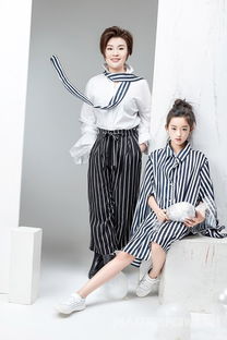 网络上关于黄杨钿甜父亲的讨论截图