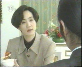 林薇在工地短暂休息