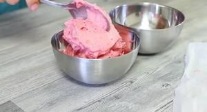 自制草莓雪糕过程图