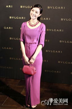 高圆圆戛纳红毯首秀：优雅如初，与赵又廷合体引爆全场