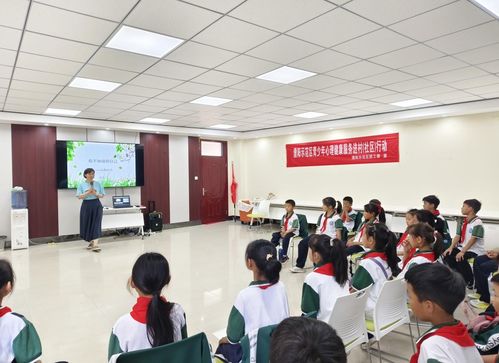 青少年心理健康辅导场景图片