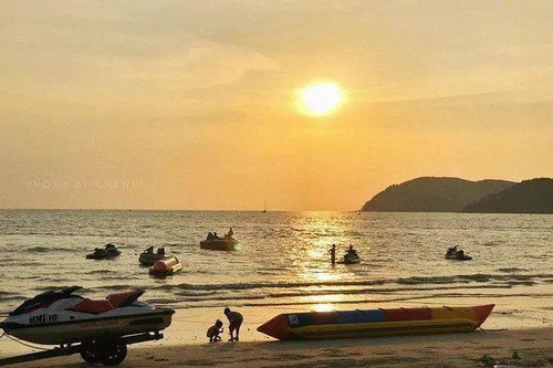 男子报团旅游遭遇女团友“诱惑”，背后真相令人震惊！