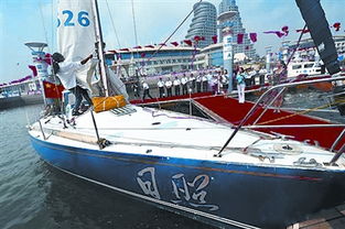 事故帆船停靠码头接受检查