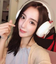 未成年主播在直播间疲惫不堪