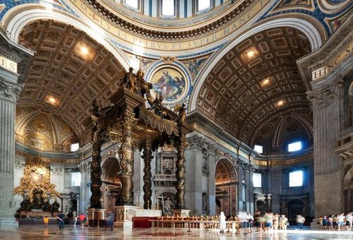 特朗普与泽连斯基在梵蒂冈握手