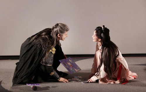 孟子义李昀锐百指互动引爆热搜，CP粉与唯粉的“战场”