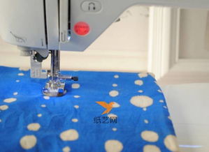 手工缝制布艺包包过程特写