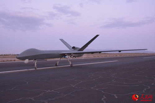 多种型号无人机排列整齐进行测试