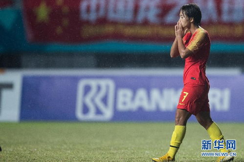 球员通道内女记者被踢瞬间画面曝光