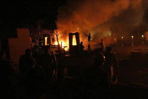 警方封锁爆炸现场并进行调查