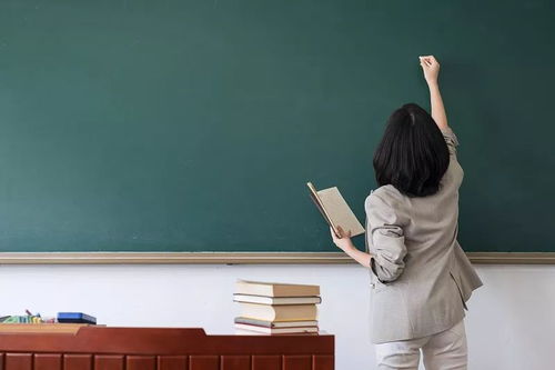 拎起学生威胁要从3楼扔下的老师被拘：教育底线不容践踏