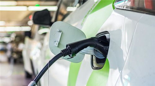 修车被告、指定渠道、只换不修，新能源汽车维修有多离谱？