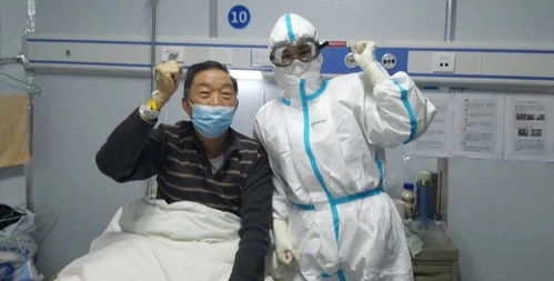 女儿在城市医院工作的照片