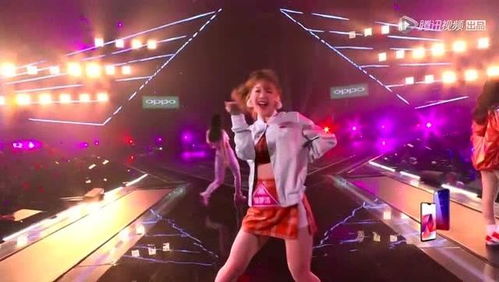 徐梦洁舞台表演照片