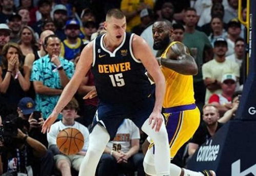 掘金队更衣室气氛紧张