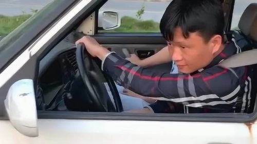 练车时的你belike：从手忙脚乱到自信上路的真实记录