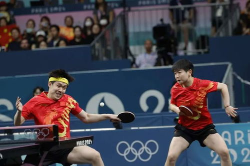 白宇拍到王楚钦受损球拍引热议，网友：福拍也能夺冠！