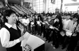 义乌老板娘会5门外语：光会英语不够，这才是真正的“世界超市”生存法则