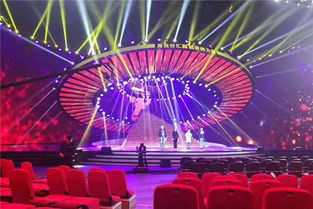 央视315晚会曝光劣质卫生巾画面