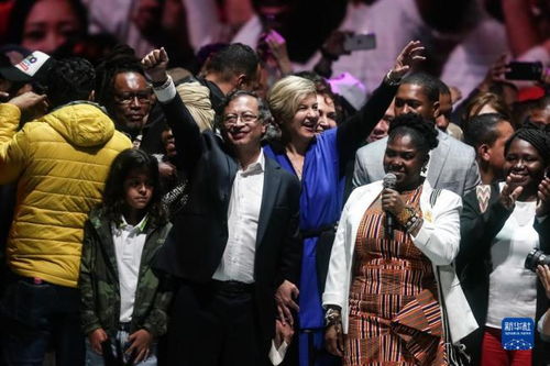 哥伦比亚总统佩特罗在演讲中坚定表态