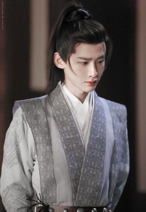 许凯与田曦薇古装扮相同框图