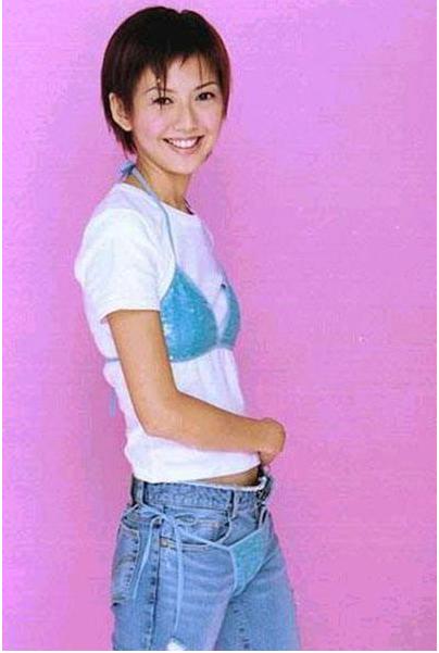 似乎离孙燕姿更近了些：从‘冷门歌手’到万人追忆的青春符号