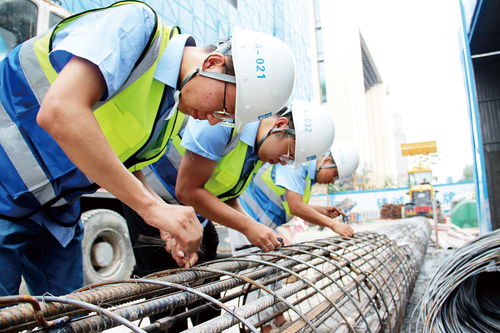 青春无畏，敢闯敢干：书写属于我们这一代的奋斗篇章