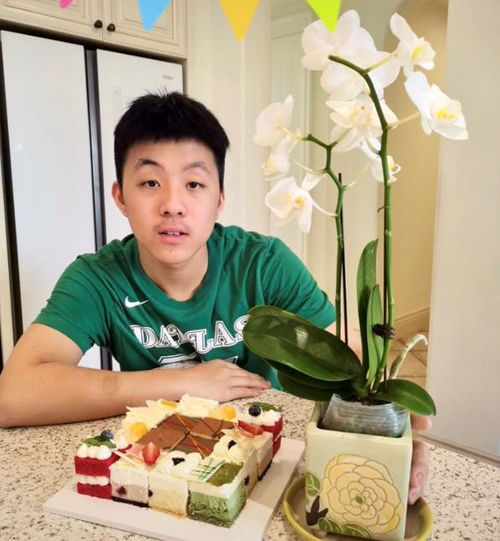 网友在社交媒体上留言祝福拜登