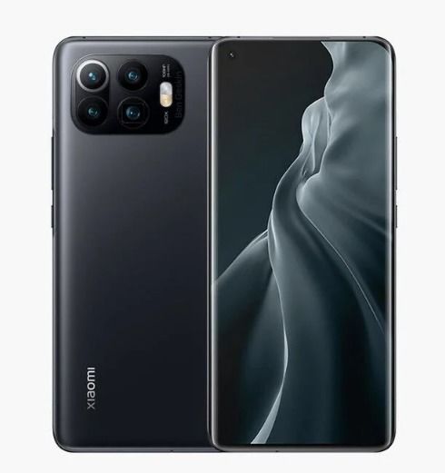 小米15S Pro展示背面圆形摄像头模组与金属质感机身