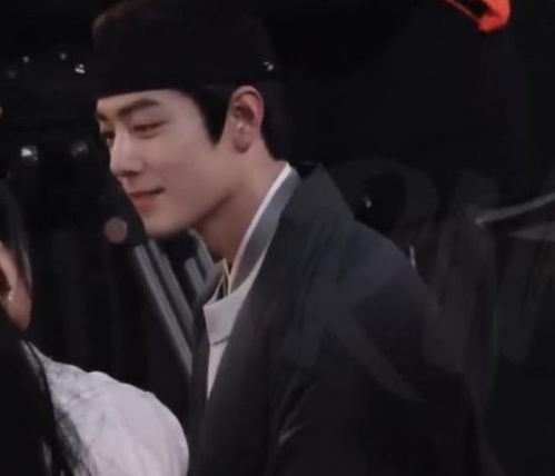 肖战与张婧仪宣传照