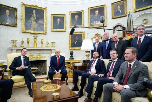 特朗普与泽连斯基会谈