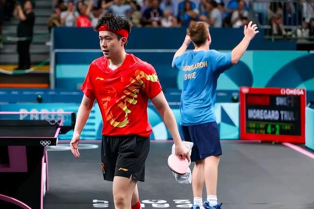 王楚钦的球拍到底怎么了？一场意外引发的全网热议